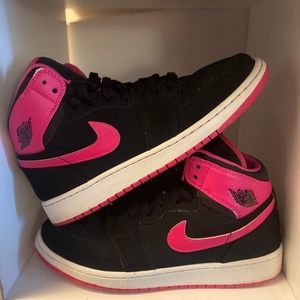 Nike Jordan 1s